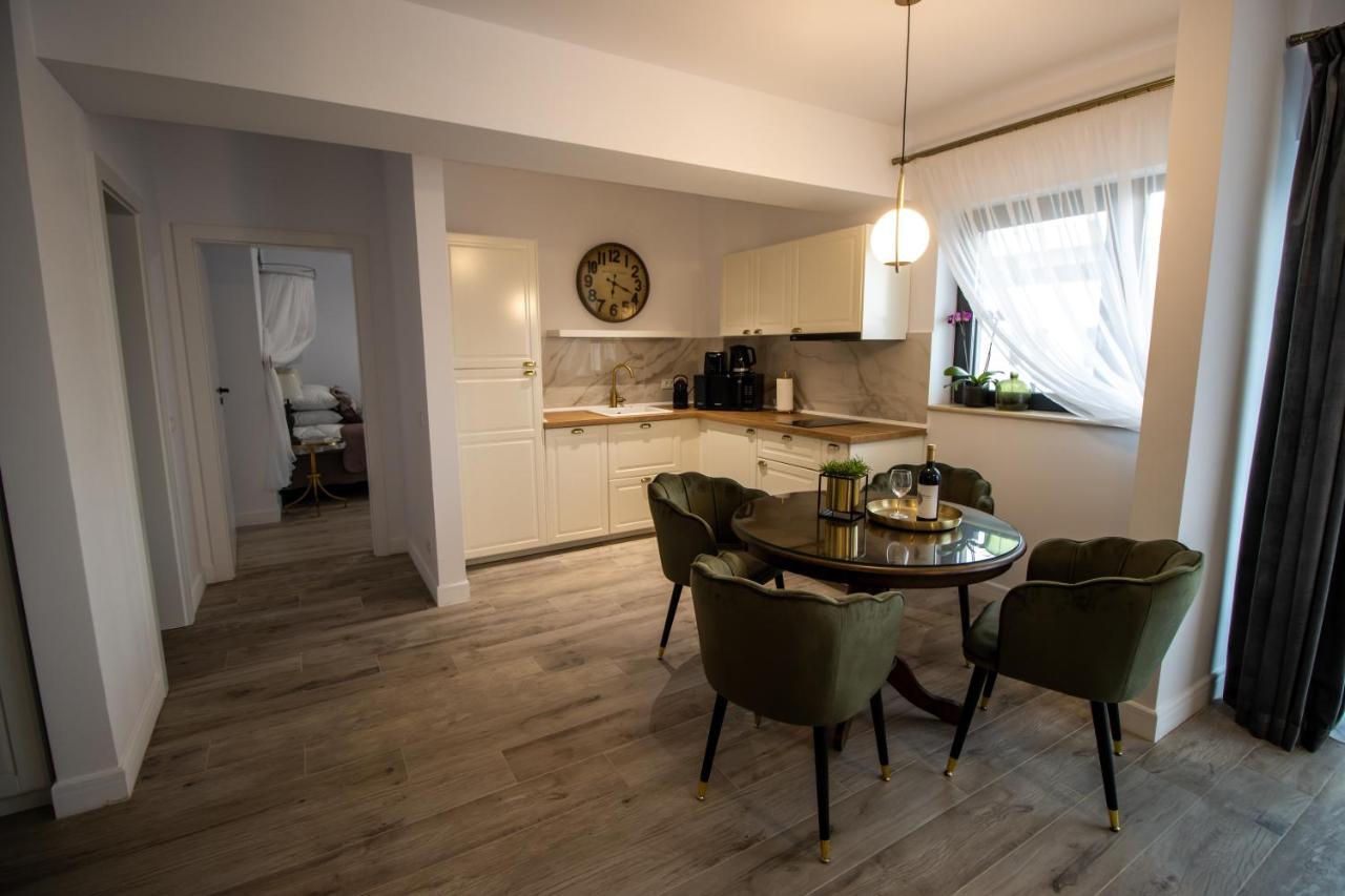 The Clock Apartment Voluntari Екстериор снимка