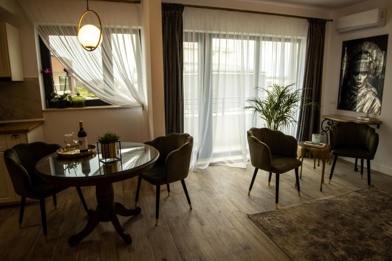 The Clock Apartment Voluntari Екстериор снимка
