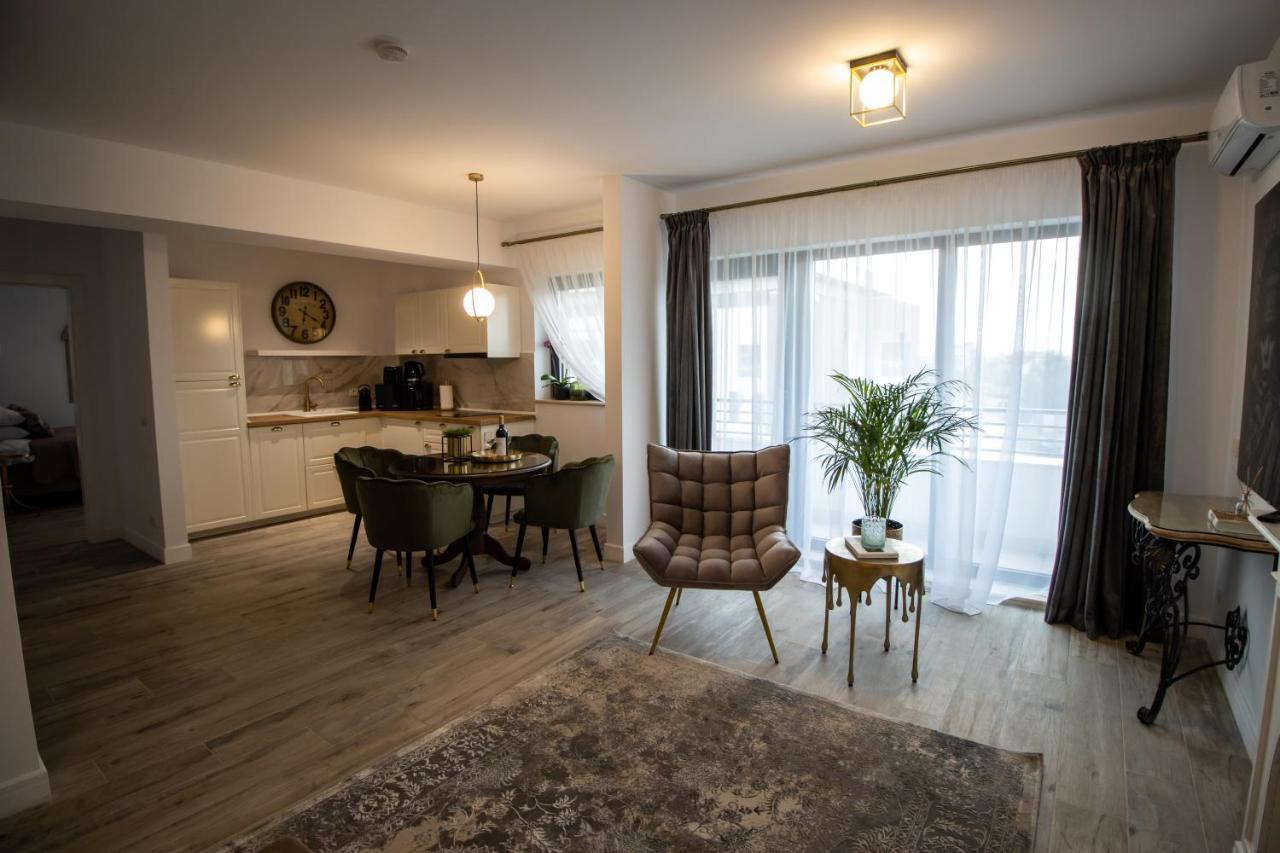 The Clock Apartment Voluntari Екстериор снимка