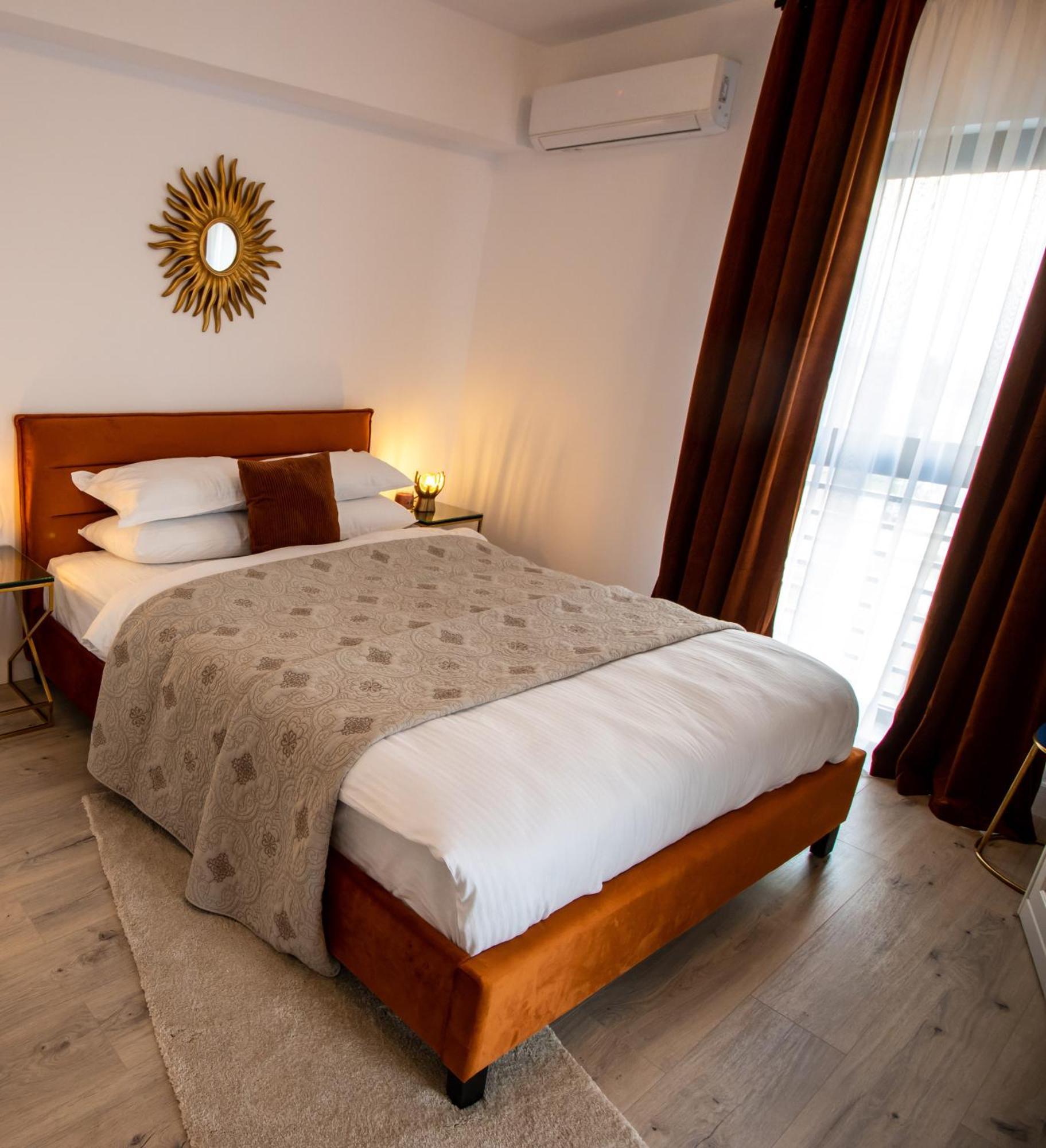 The Clock Apartment Voluntari Екстериор снимка