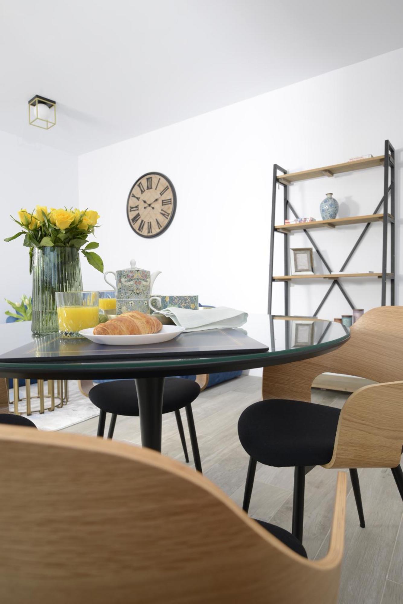 The Clock Apartment Voluntari Екстериор снимка