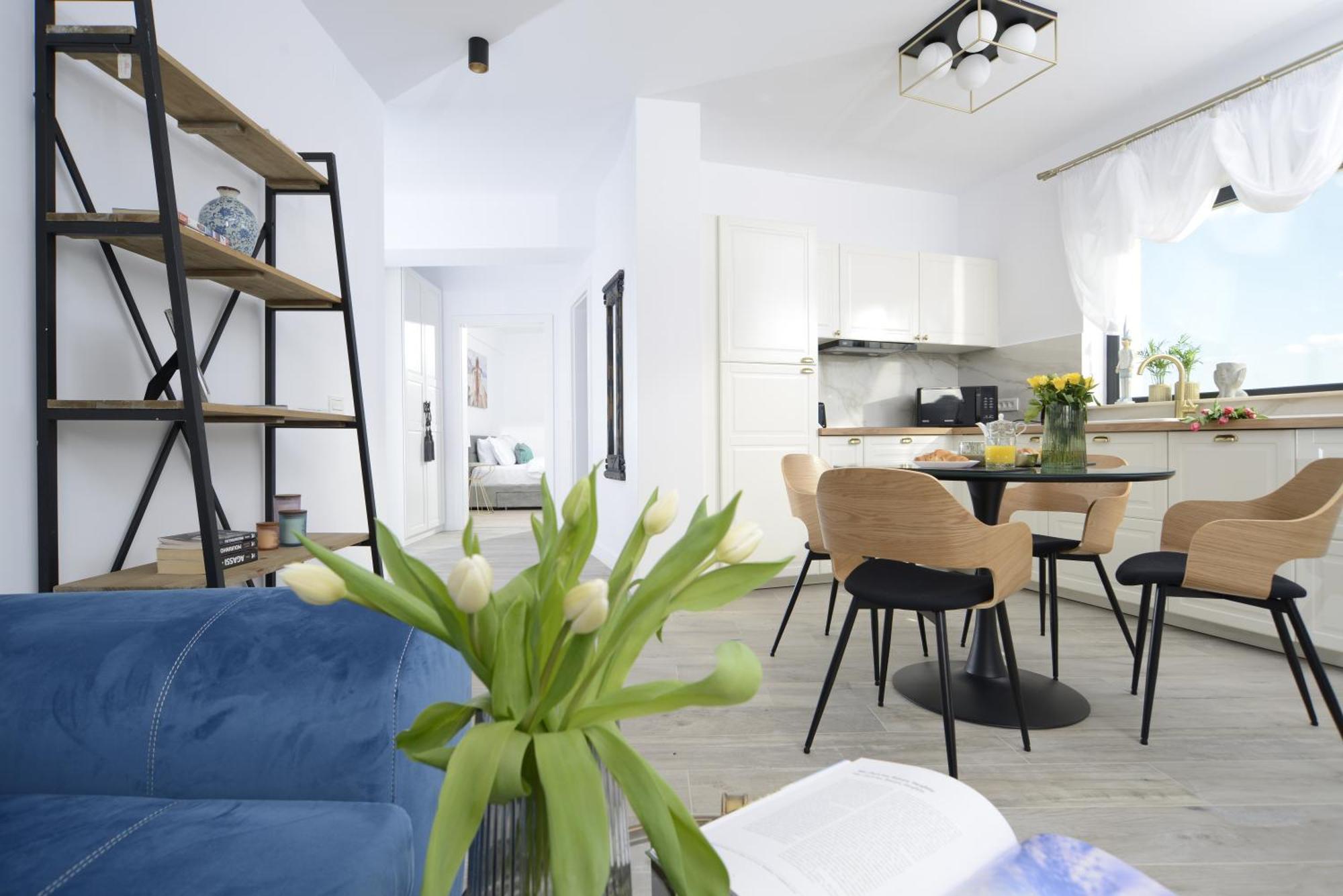 The Clock Apartment Voluntari Екстериор снимка